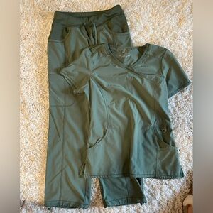 Infinity Scrubs Small